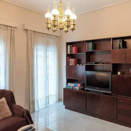 Classy & Spacious Flat Apartmán