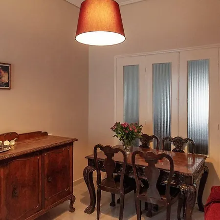 Classy & Spacious Flat Apartmán *